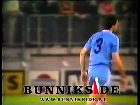 Supporters op het veld 1984-1985