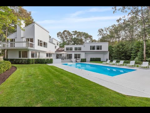 3 Woodedge Trail, Quogue, NY