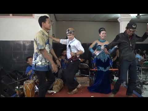 download lagu mp3 mp4 Dangdut Jaipong Perahu Layar, download lagu Dangdut Jaipong Perahu Layar gratis, unduh video klip Dangdut Jaipong Perahu Layar