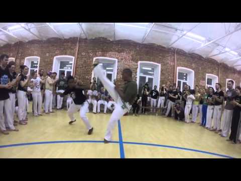 Mestre Ivan e Instrutor Mussum. Tem Que Ter Axe 2016