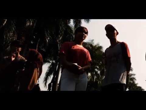 TERCIIIDUKKK! Di CAR FREE DAY MALANG ( Gabriel Filosofi Borneo - Sada Borneo Cover )