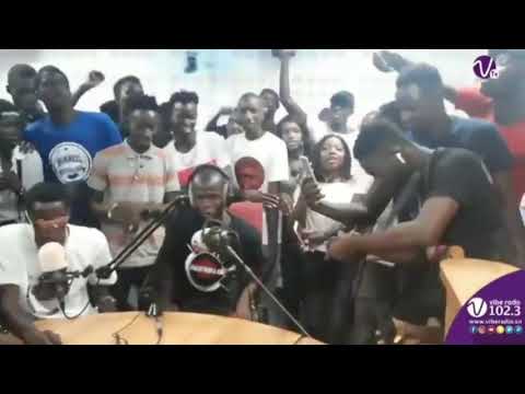 LMN XEL NIAR met le feu 🔥 sur le plateau de vibe radio avec un freestyle de ouff regardez