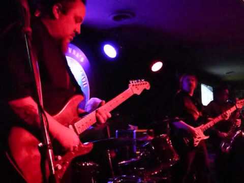 Papa Dawg & Friends at the Gator March 6, 2011...pt 1