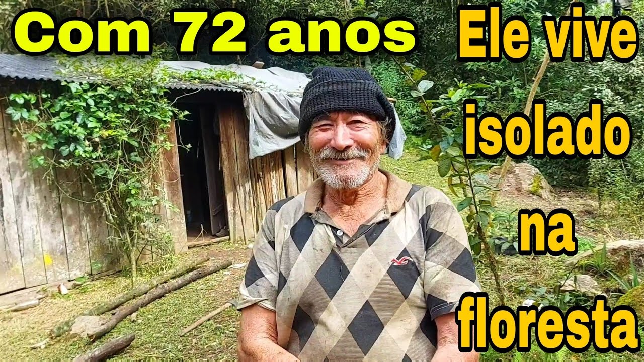 Ele vive sozinho no meio da floresta totalmente isolado
