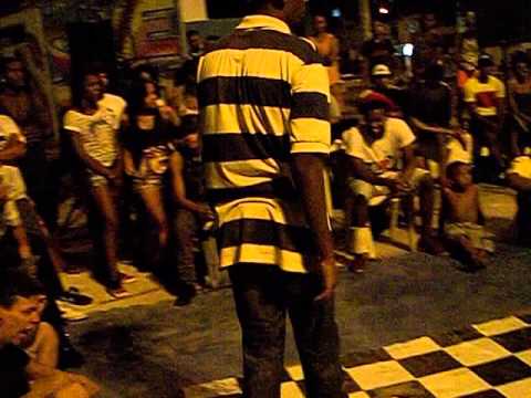 Batalha na praça batalha de popping Rafael x Corinto