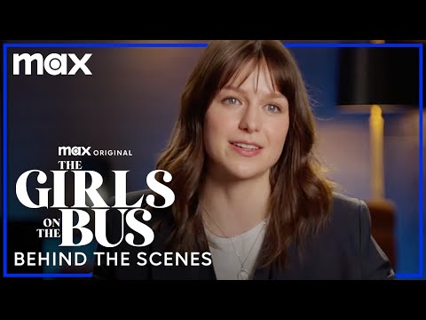 afbeelding The Story Behind The Girls On The Bus