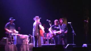 Willie and Lukas Nelson - Whiskey River - 12/7/12