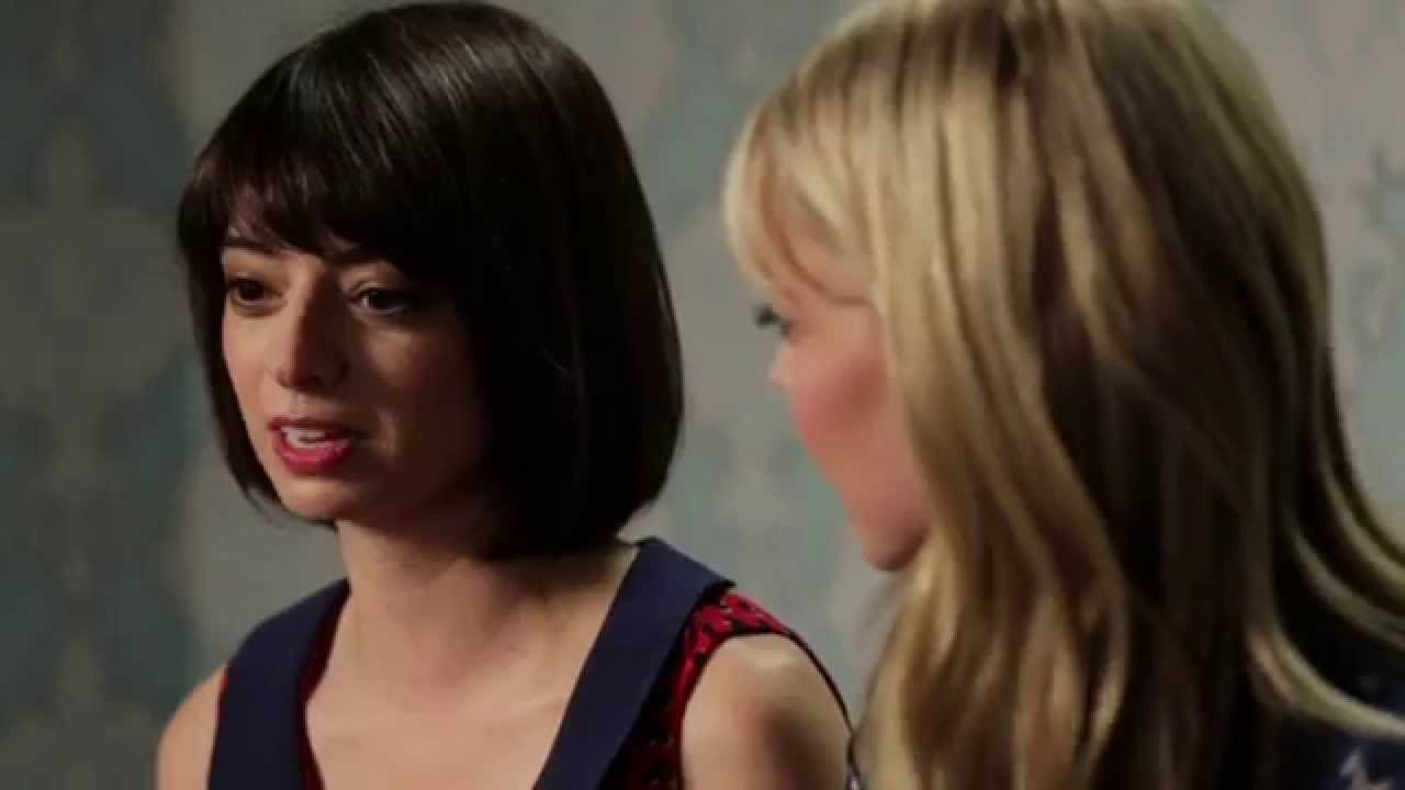 Garfunkel and Oates - Friends Make A Show