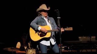 Dwight Yoakam - Love's Gonna Live Here and Turn It On, Turn It Up, Turn Me Loose