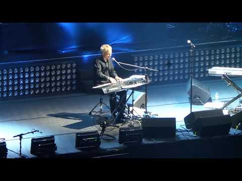 BEAUTY AND MADNESS (Fra Lippo Lippi | 2015 Momentum Live MNL)