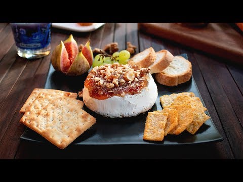 How to bake Brie with fig jam?