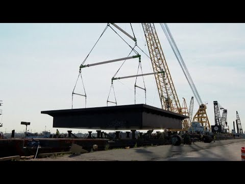 NYC East River Pool Construction