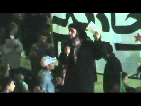 مظاهرة مسائية في بلدة كفر تخاريم في ريف إدلب في جمعة "سننتصر ويهزم الأسد"