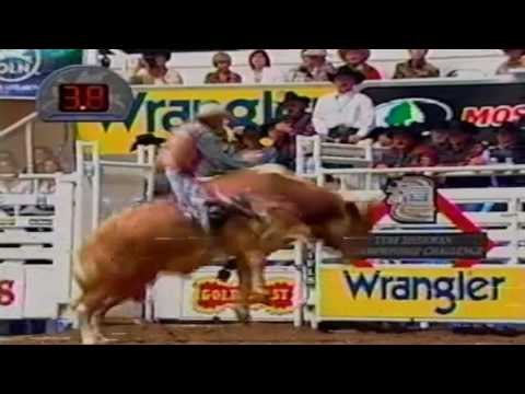 Ladies Man bucks Craig Sasse - 04 PBR Fort Worth