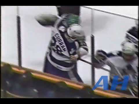 NHL Mar. 12, 1990 Toronto Maple Leafs v Minnesota North Stars (R) Brian Curran v Basil McRae