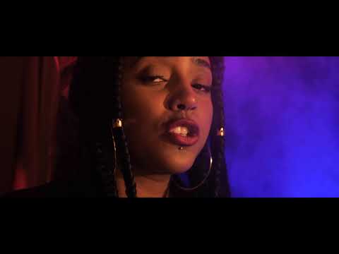 Favela - Eva Rapdiva