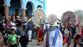 preview picture of video 'Lakga o La danza de los Quetzales Filomeno Mata, Ver 2010'