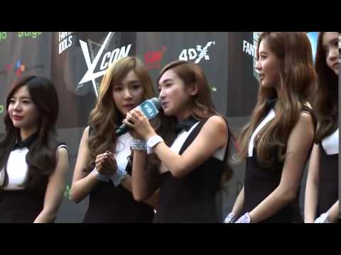 Girls' Generation SNSD 少女時代 Red Carped Interview KCON 2014 Viki TV