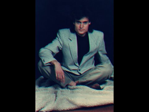 🅴🅼🅸🅻 - Blissful Years (Acid House was young)