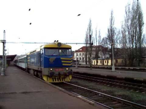 749 039 na čele R 1143 - Praha Vršovice - 15.1.2011.