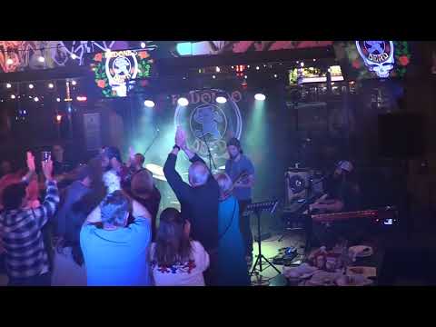 Redondo Dead in Concert Set 2 - 13 de maio de 2023 no Rock & Brews Redondo Beach, CA