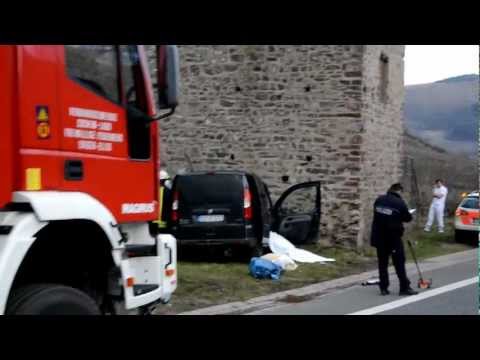 Schwerer Unfall auf der B 49 bei Ediger-Eller - 2 Tote