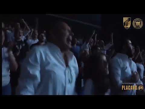 Adeptos do Vitória em momento 'arrepiante' durante a gala dos 100 anos