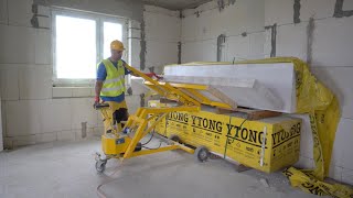Szybka budowa ścian działowych – wózek elektryczny do montażu płyt Ytong Panel.