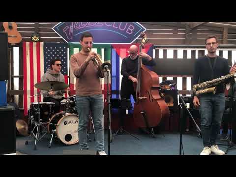 Moritat von Mackie Messer DREIGROSCHENOPER