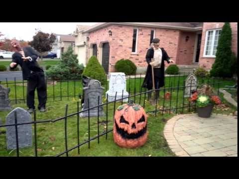 93.1 Visits Dunnett's Dark Lair!