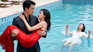 Hij redde zijn minnares en liet zijn hulpeloze, dove vrouw bijna sterven; ze vertrok en werd erfgenares. Hij heeft er spijt van.