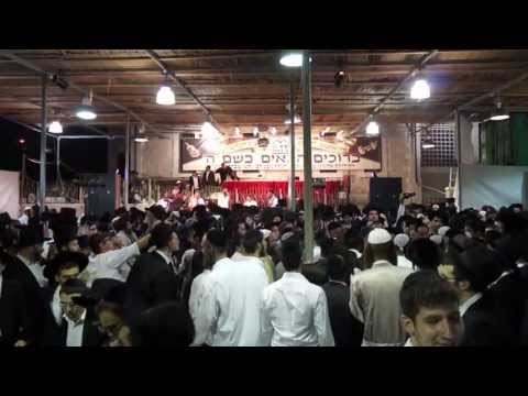 Breslov Simchas Beis HaShoevah - Sukkos 2013 [HD] | שמחת בית השואבה בברסלב תשע"ד