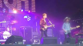 Razorlight - Don&#39;t Go Back to Dalston @ Get Loaded in the Park, Clapham Common (12 June 2011)