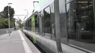 preview picture of video 'Swiss Railways - Bern train arriving at Murten Morat'