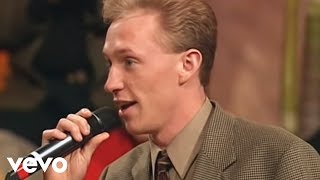 Bill &amp; Gloria Gaither - In Time, On Time, Every Time [Live] ft. Gold City