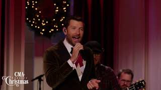 Brett Eldredge - Merry Christmas Baby (CMA Country Christmas)