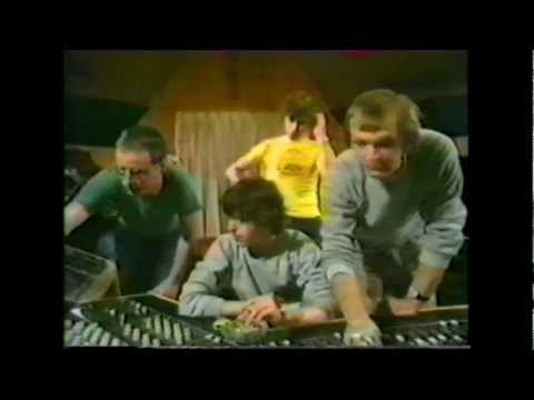 XTC - XTC At The Manor - BBC 1980 - 2/5
