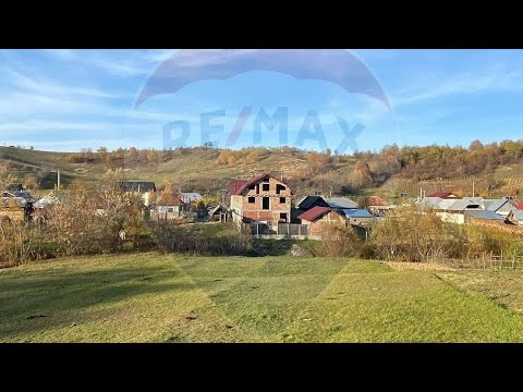 Casă / Vilă de vânzare - S+P+E+M - construcție la roșu, sat Podiș, com. Mărgineni, jud. Bacău