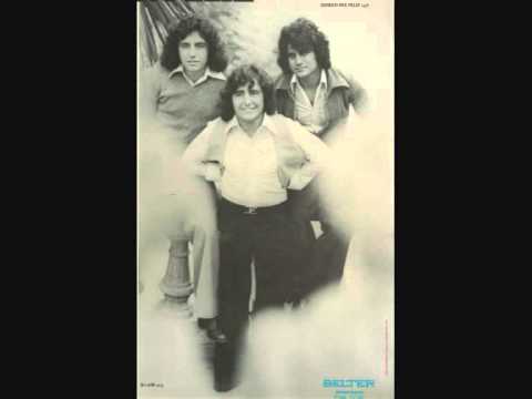 Rumba Tres Aquella Playa 1976   12" 33 RPM   Remasterd By B.v.d.M 2013