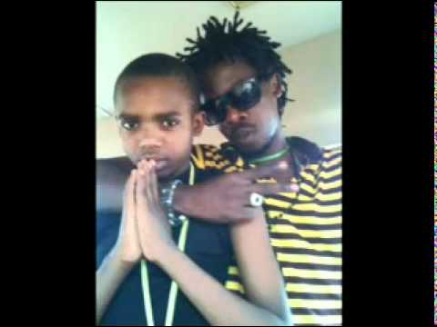 Dogo janja Ft Godzilla - Mtoto wa Uswazi