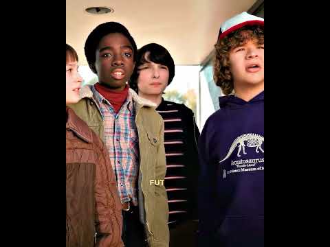 Spying On Max... 😂 | Stanger Things S2.E1 | #shorts