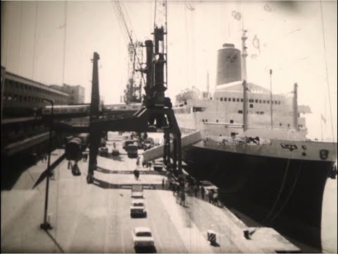 Die Bremen - ein Schiff läuft aus
