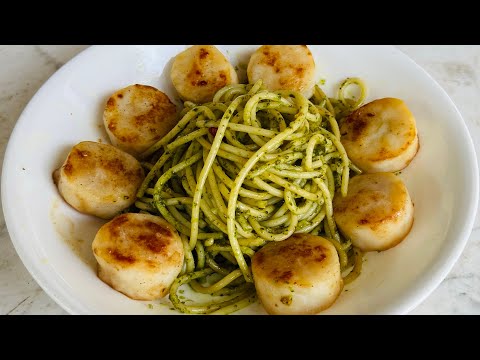 สปาเก็ตตี้ซอสเพสโต้ หอยเชลย่าง อาหารจานเดียว Pesto Sauce Spaghetti (Italian Food) by ครัวหรรษา