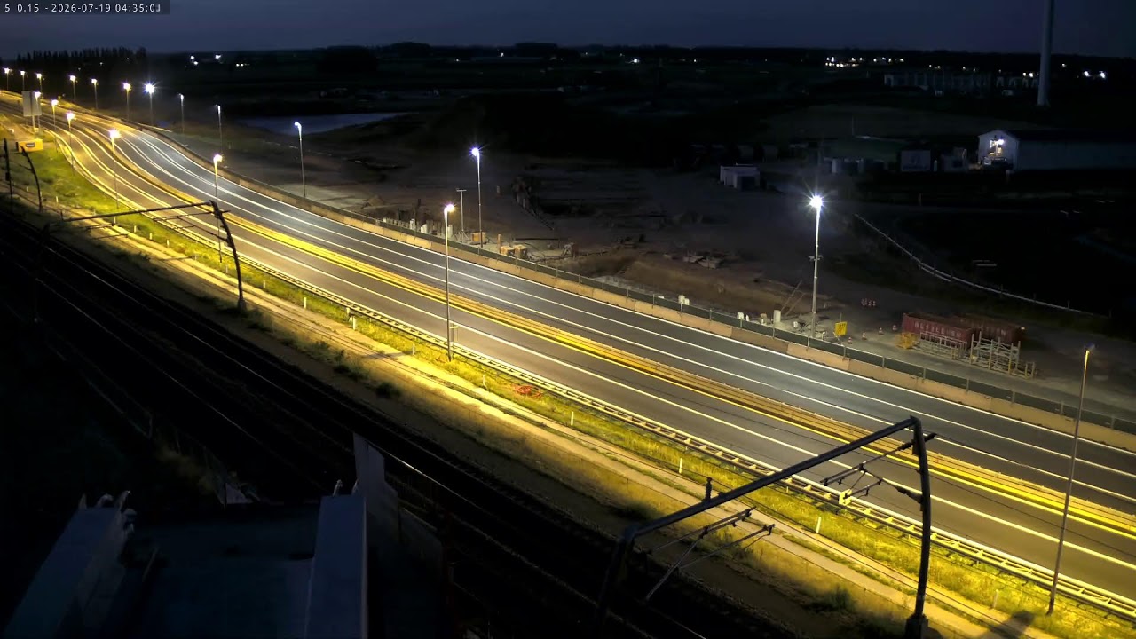 Live webcam view of Viaducto Zuidwestboog en Meteren