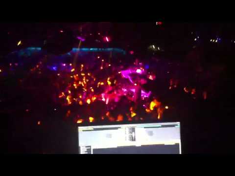 Dj Menelik party rock 2