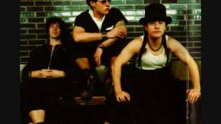 Must - Bubblegum Sleaze