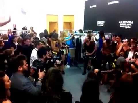 Harlem shake nel backstage di Calzedonia