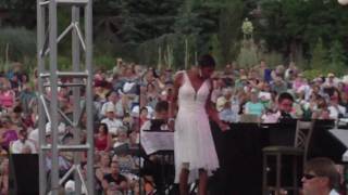 Natalie Cole - "Something's gotta give"