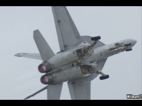 2012 NAS Oceana Air Show - F/A-18F Super Hornet Demo