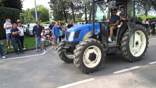 preview picture of video 'RADUNO TRATTORI -Festa dell'Agricoltura - Mirano 2014 1a parte'